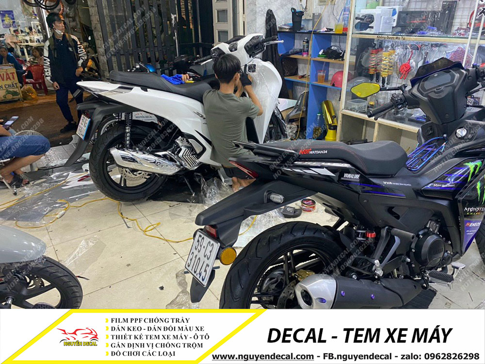 Decal - Tem xe máy Nguyễn Decal