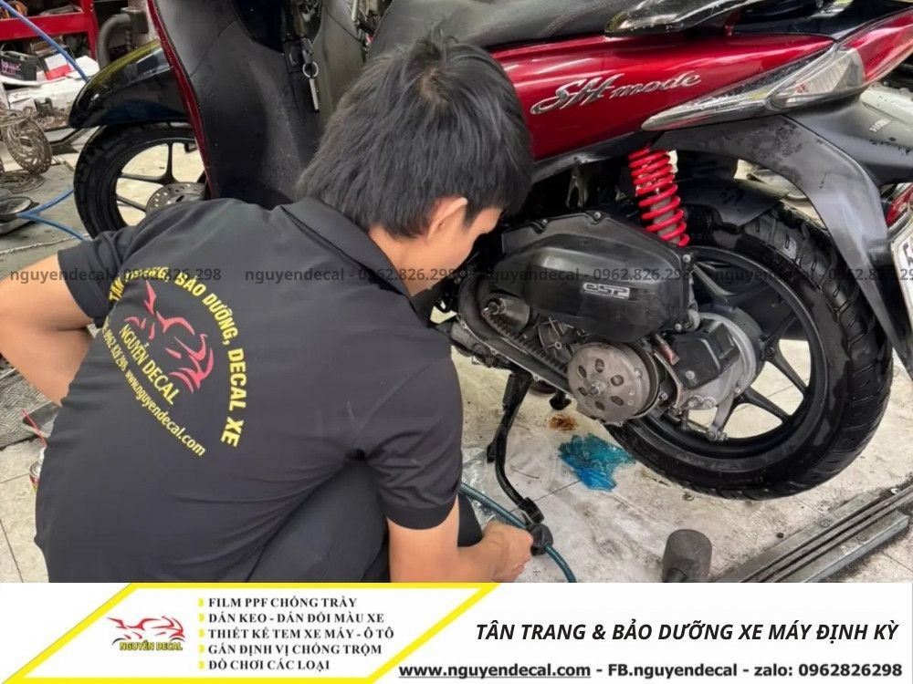 T&acirc;n trang v&agrave; bảo dưỡng xe định k&igrave;