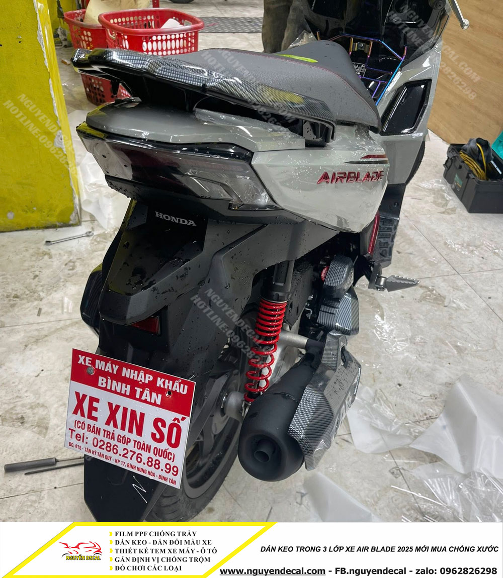 Dán keo trong 3 lớp xe Air Blade 2025 Dán keo trong 3 lớp xe Air Blade 2025