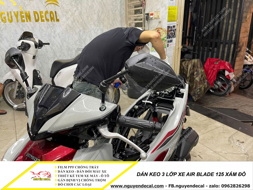 Dán keo 3 lớp xe Air Blade 125 xám đỏ