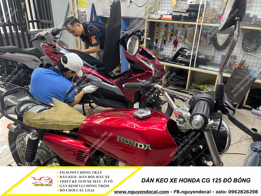 Dán keo xe Honda CG 125 đỏ bóng