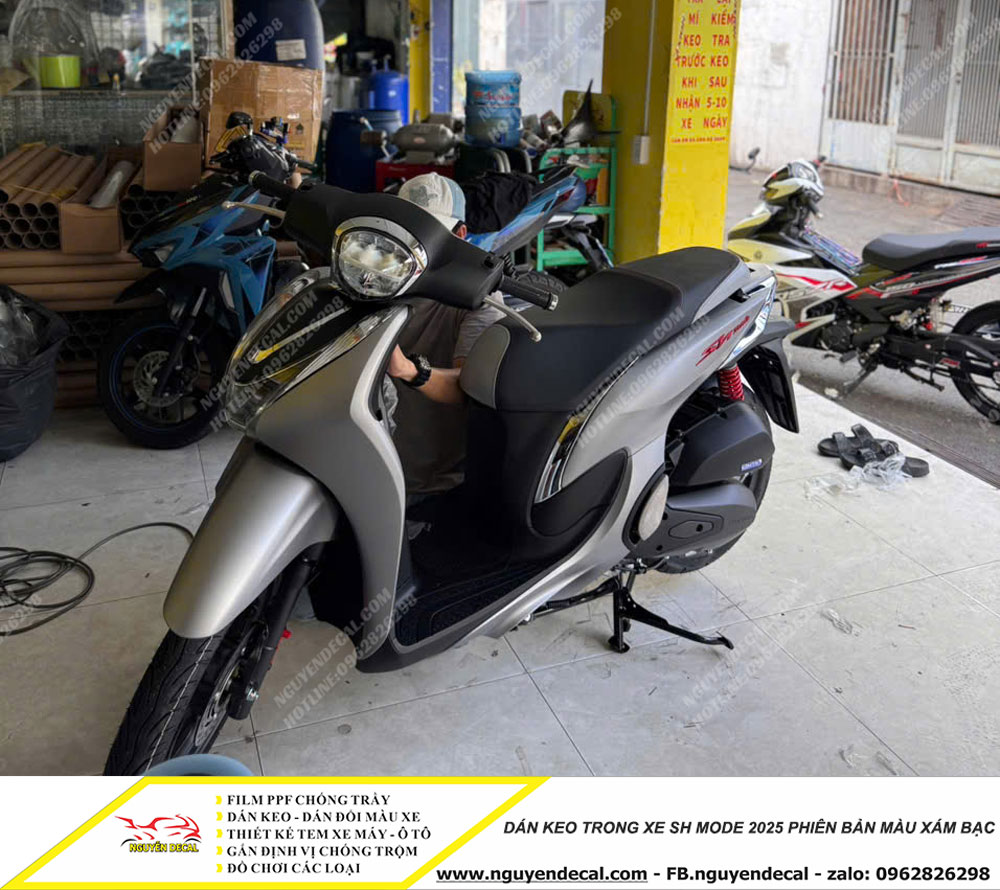 Dán keo trong xe Sh mode 2025 màu xám bạc Dán keo trong xe Sh mode 2025 màu xám bạc
