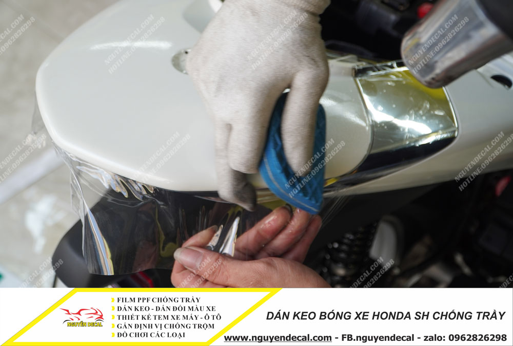 Dán keo bóng xe Honda Sh chống trầy