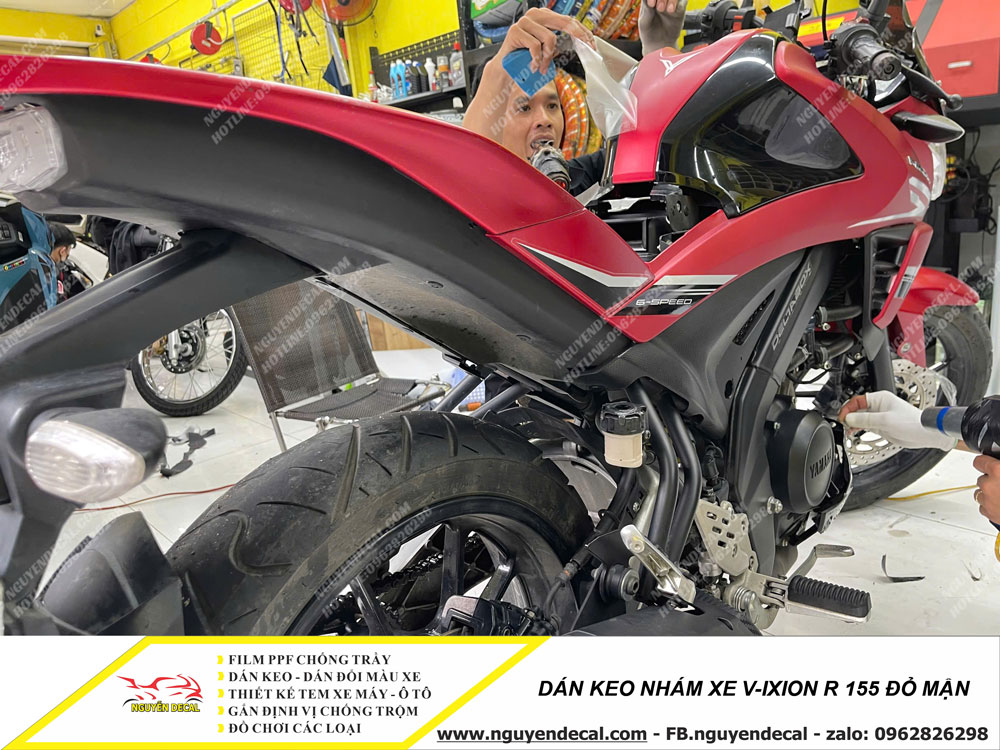 Dán keo nhám xe V-IXION r155