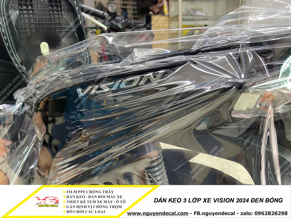 Dán keo 3 lớp xe Vision 2024 đen bóng