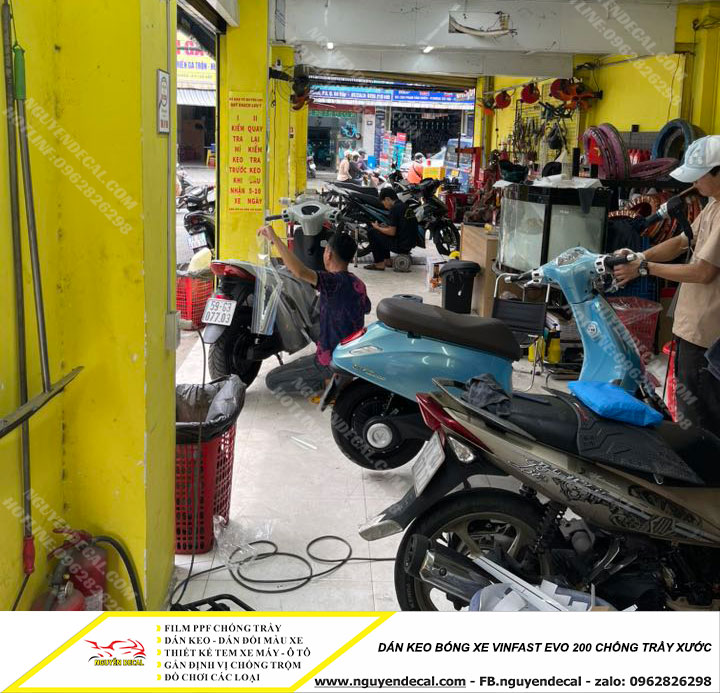 D&aacute;n keo b&oacute;ng xe Vinfast Evo200 chống trầy