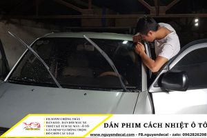 [TƯ VẤN] Có nên dán phim cách nhiệt trong hãng cho ô tô không?