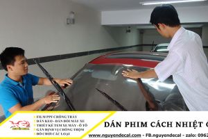 Kinh nghiệm dán phim cách nhiệt ô tô bạn nên biết