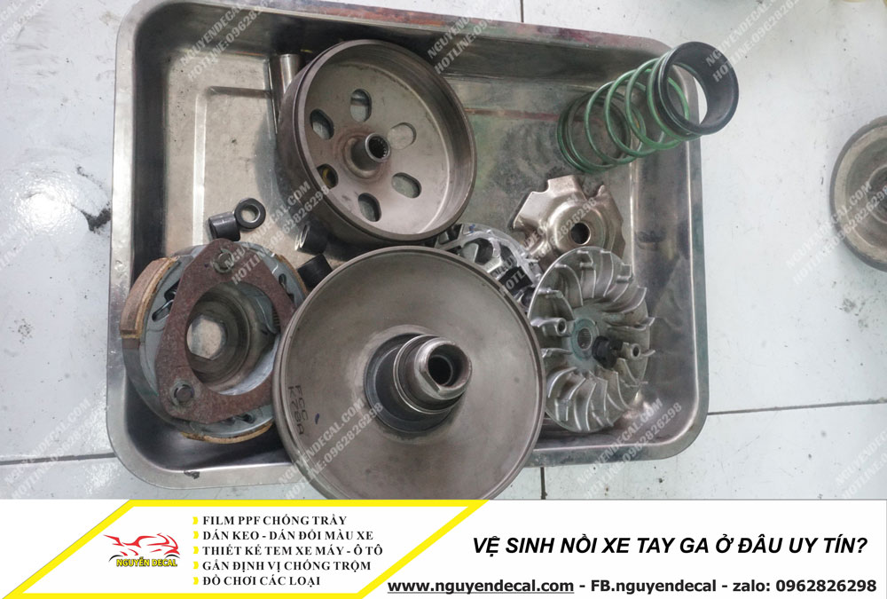 Vệ sinh nồi xe tay ga ở đâu uy tín