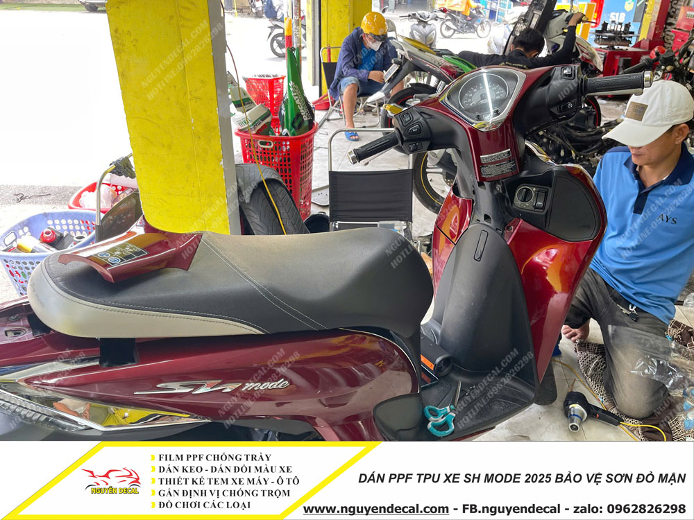 Dán PPF xe Sh mode 2025 bảo vệ màu sơn đỏ mận Dán PPF xe Sh mode 2025 bảo vệ màu sơn đỏ mận