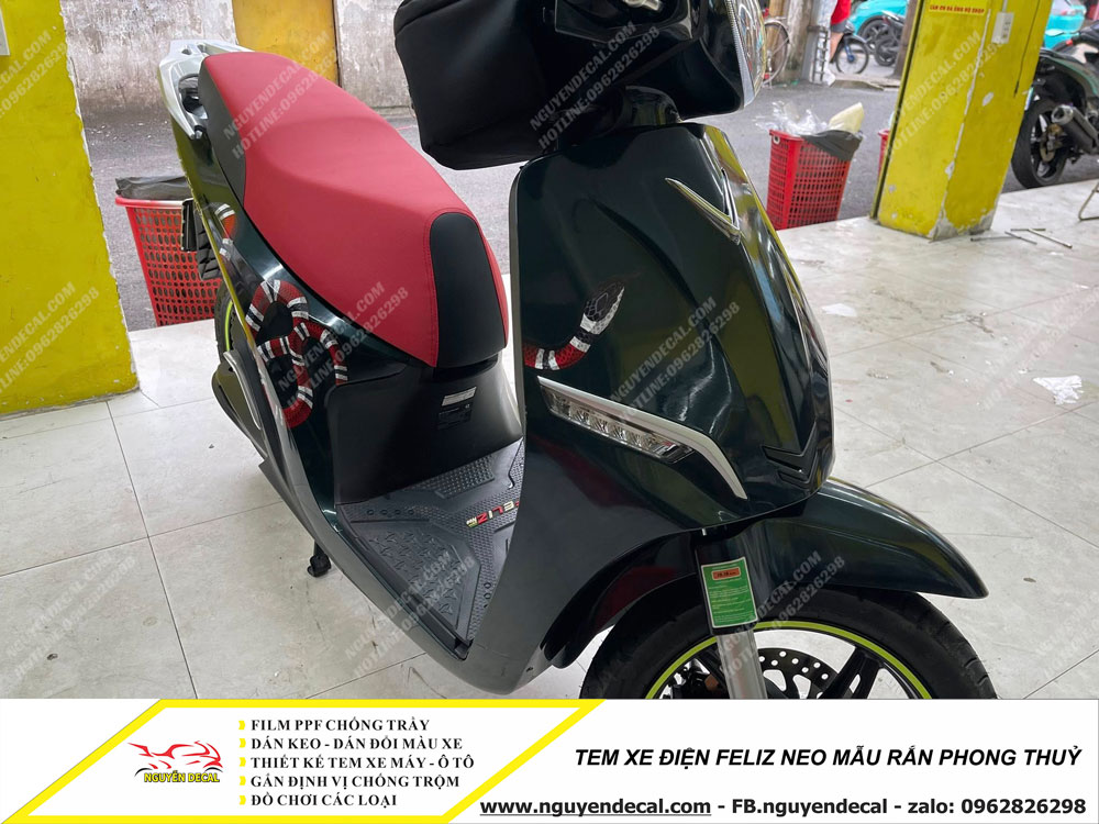 Tem xe điện Feliz Neo mẫu rắn phong thuỷ Tem xe điện Feliz Neo mẫu rắn phong thuỷ