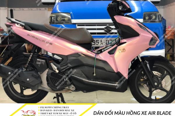 Dán đổi màu hồng xe Air Blade -         Nguyễn Decal - Chuyên Dán Keo Xe Design Tem Xe Decal Tem Xe Nguyễn Decal