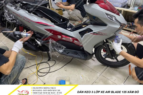 Dán keo 3 lớp xe Air Blade 125 xám đỏ