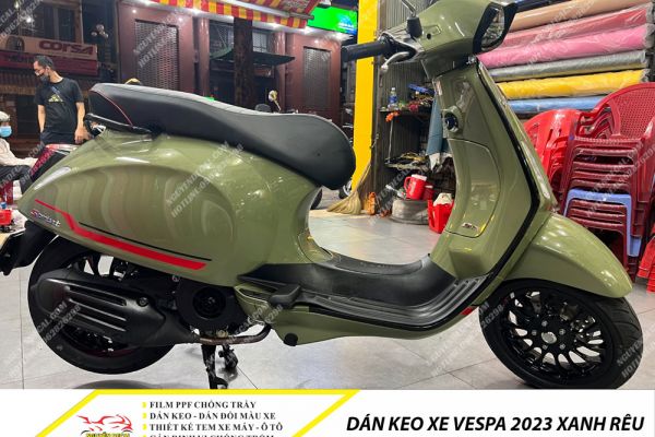 Dán keo xe Vespa 2023 màu xanh rêu