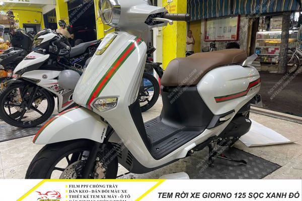 Tem rời xe Giorno 125 sọc xanh đỏ