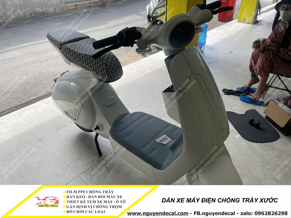 Dán xe máy điện chống trầy Dán xe máy điện chống trầy